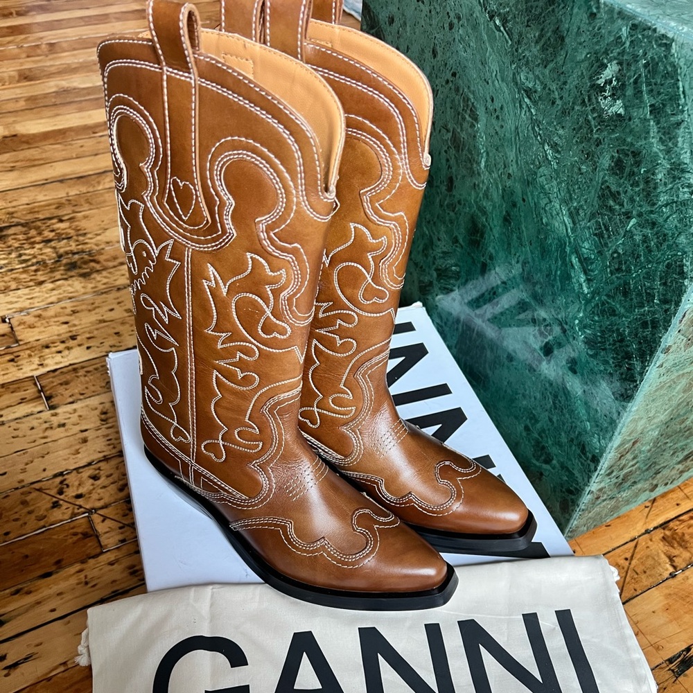 BNWB GANNI 50mm mid-calf western embroidered boots 38